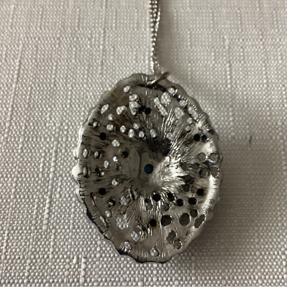 Turquoise Color Silver Tone Pendant Necklace - Picture 3 of 3